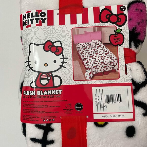 Hello Kitty Plush Blanket- NWT